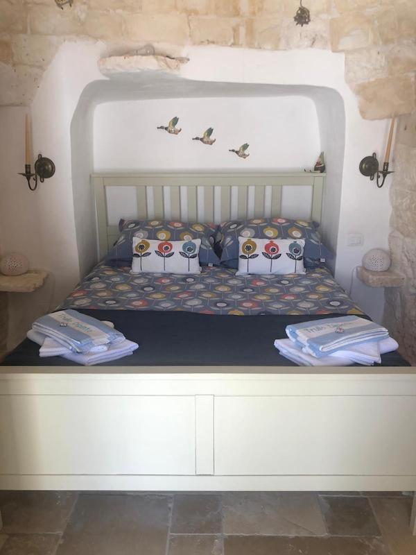 Traditional Trullo With Private Pool Near Ostuni Villa Exterior photo