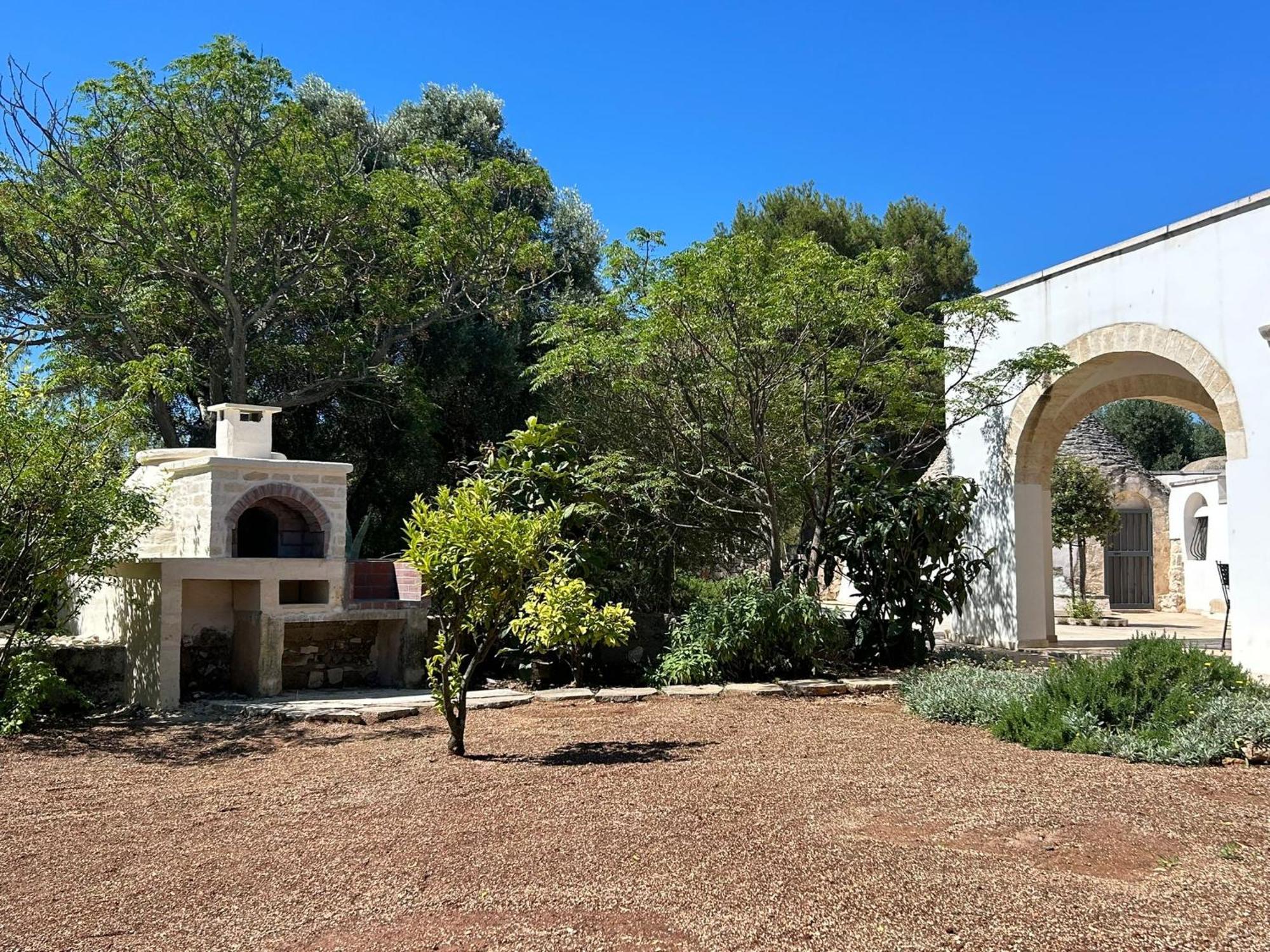 Traditional Trullo With Private Pool Near Ostuni Villa Exterior photo