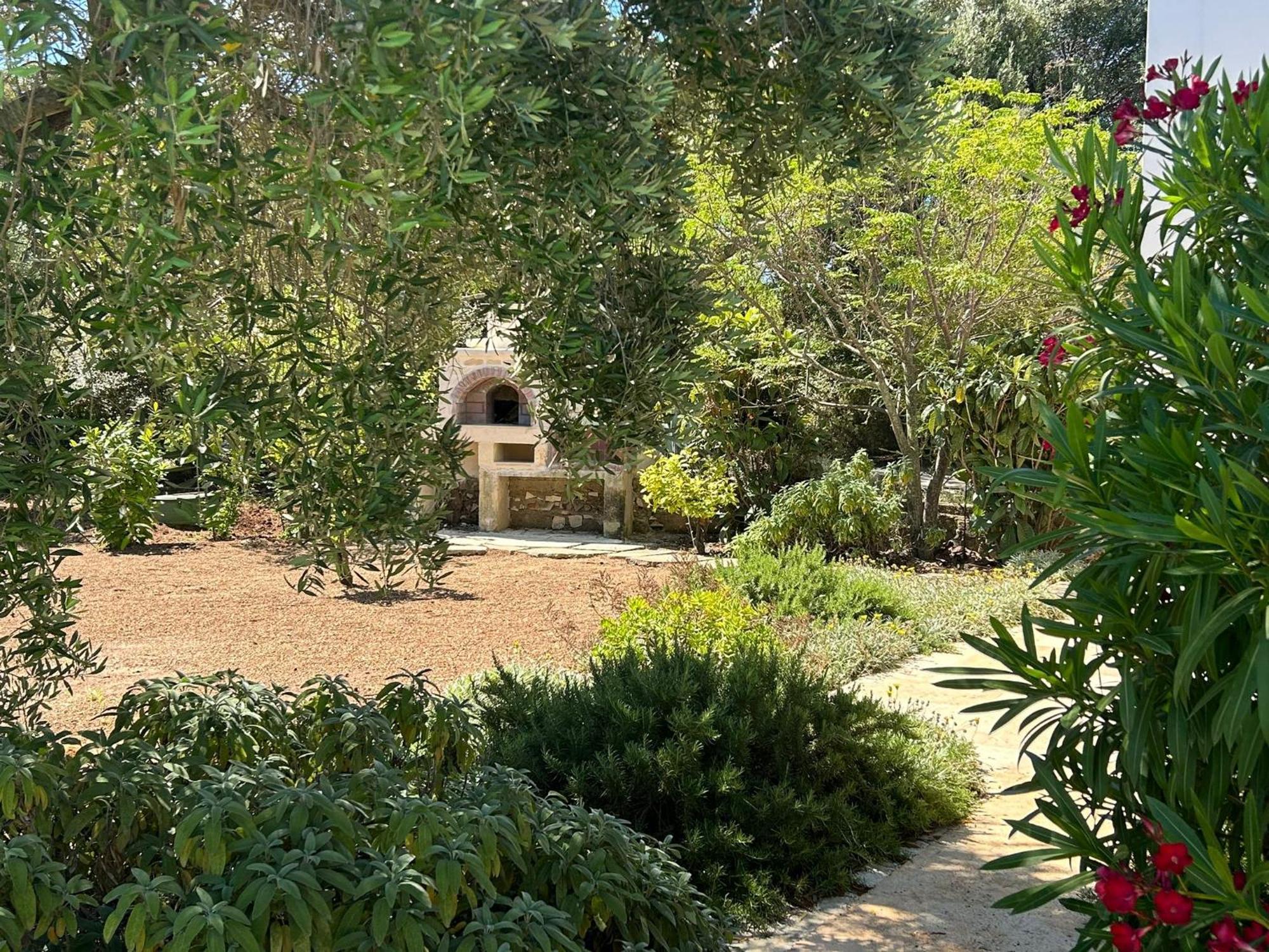 Traditional Trullo With Private Pool Near Ostuni Villa Exterior photo